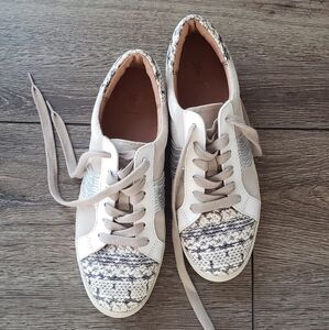 Frye Webster wave mixed leather low top size 8 platform sneakers Animal Print
